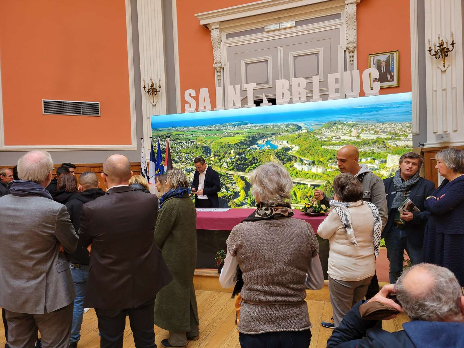 17 nov mairie 3 