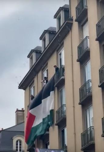 Drapeau palestinien rennes